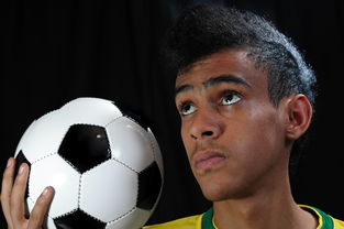 开云-《FIFA》电竞联赛线上淘汰赛激烈进行,冠军争夺激烈,fifa20电竞比赛